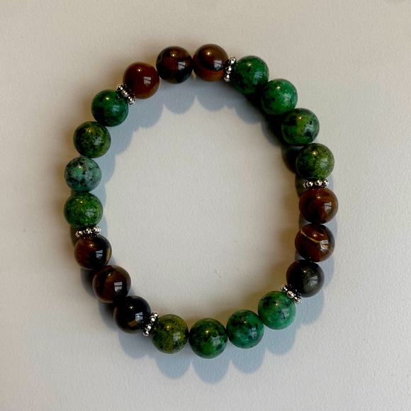 New Jade and Tiger Eye Beaded Bracelet - Picture 3 of 7